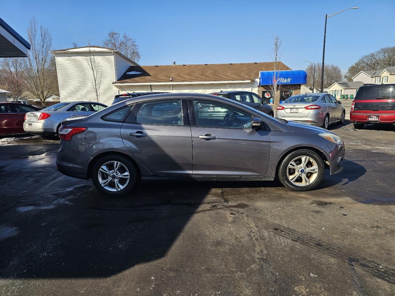 Ford Focus SE Sedan 2014
