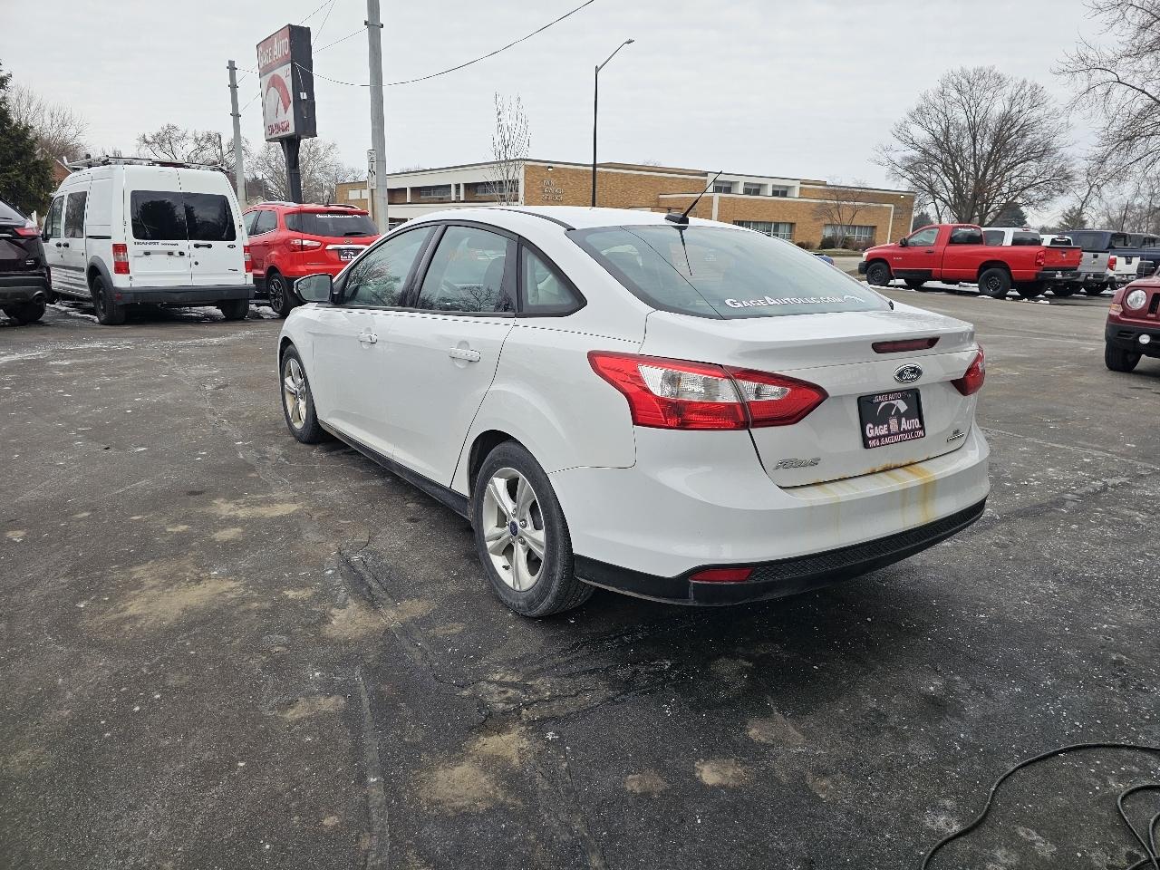 Ford Focus SE Sedan 2014