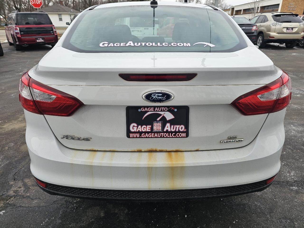 Ford Focus SE Sedan 2014