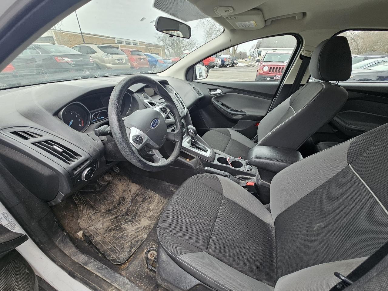 Ford Focus SE Sedan 2014