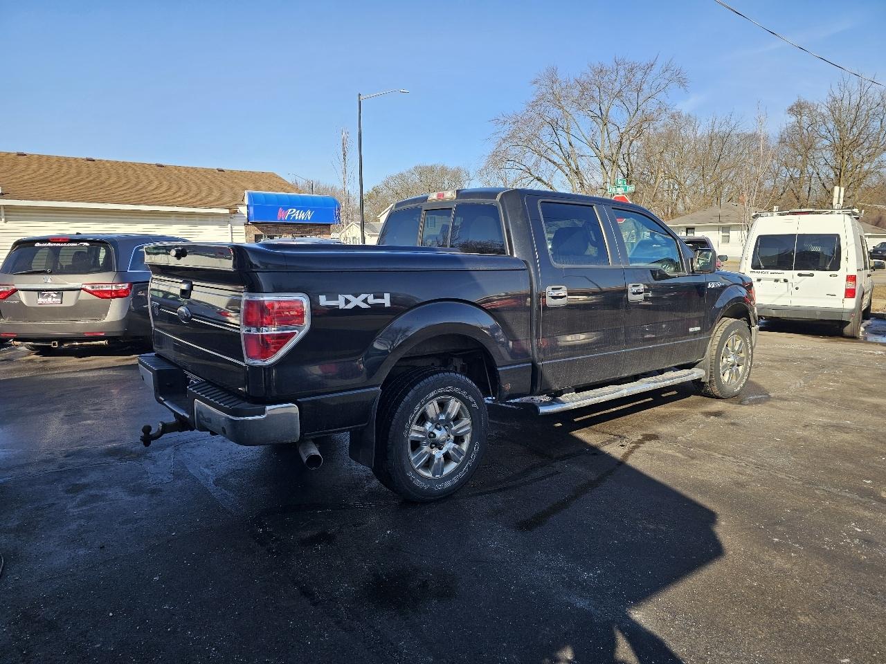 Ford F-150 XL SuperCrew 5.5-ft. Bed 4WD 2012