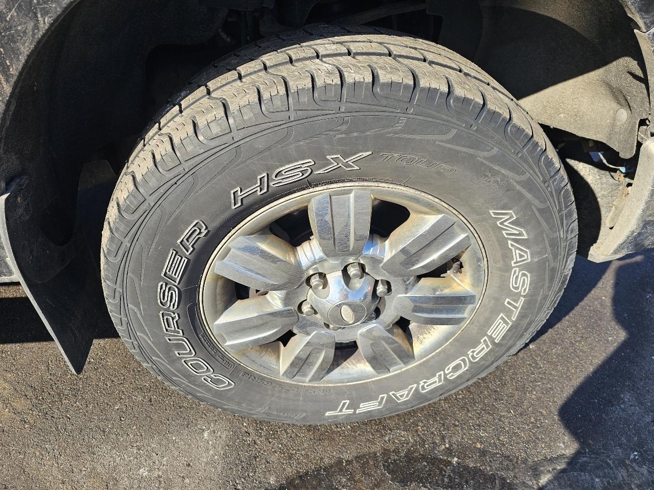 Ford F-150 XL SuperCrew 5.5-ft. Bed 4WD 2012