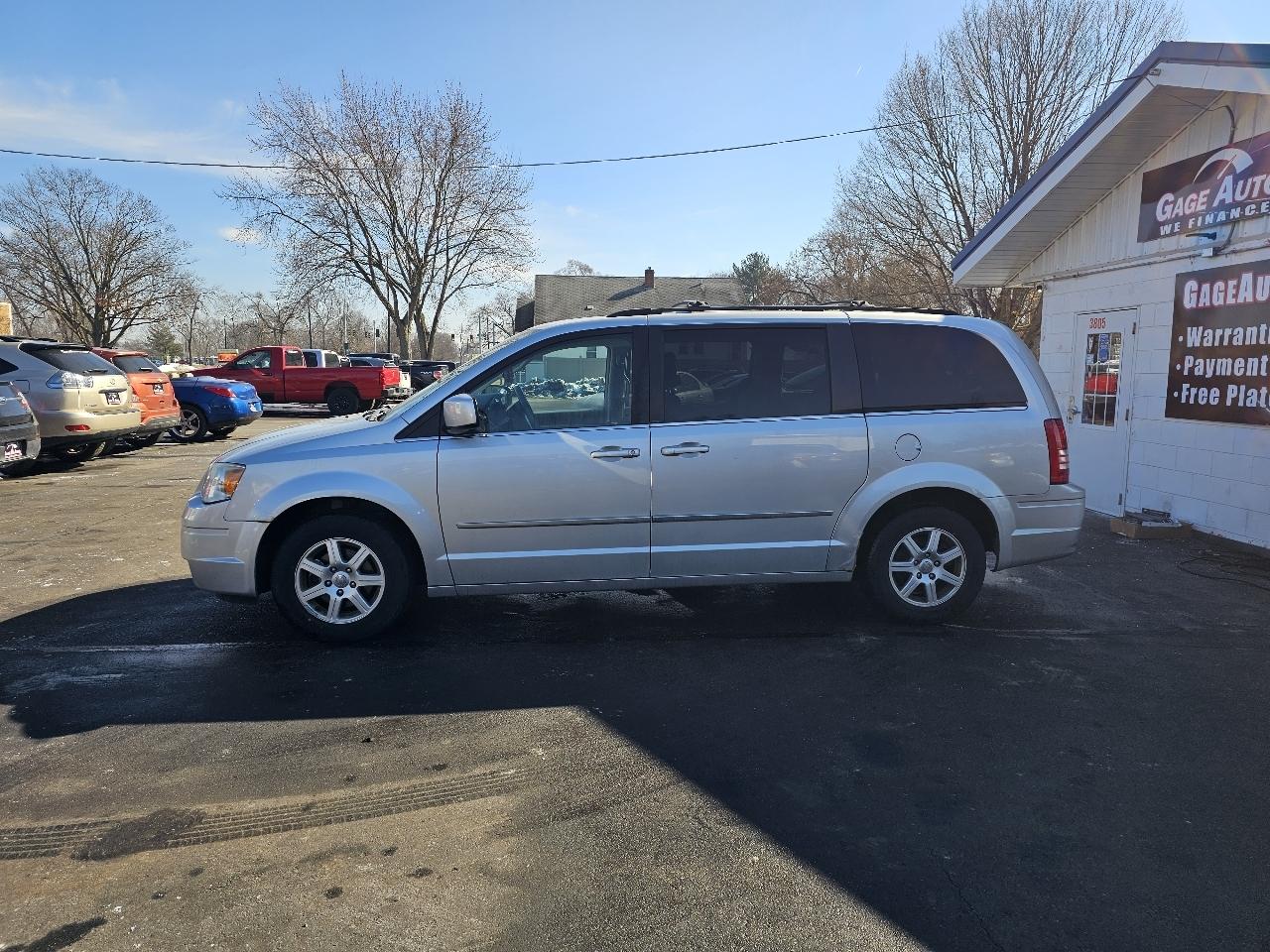 Chrysler Town & Country Touring 2010