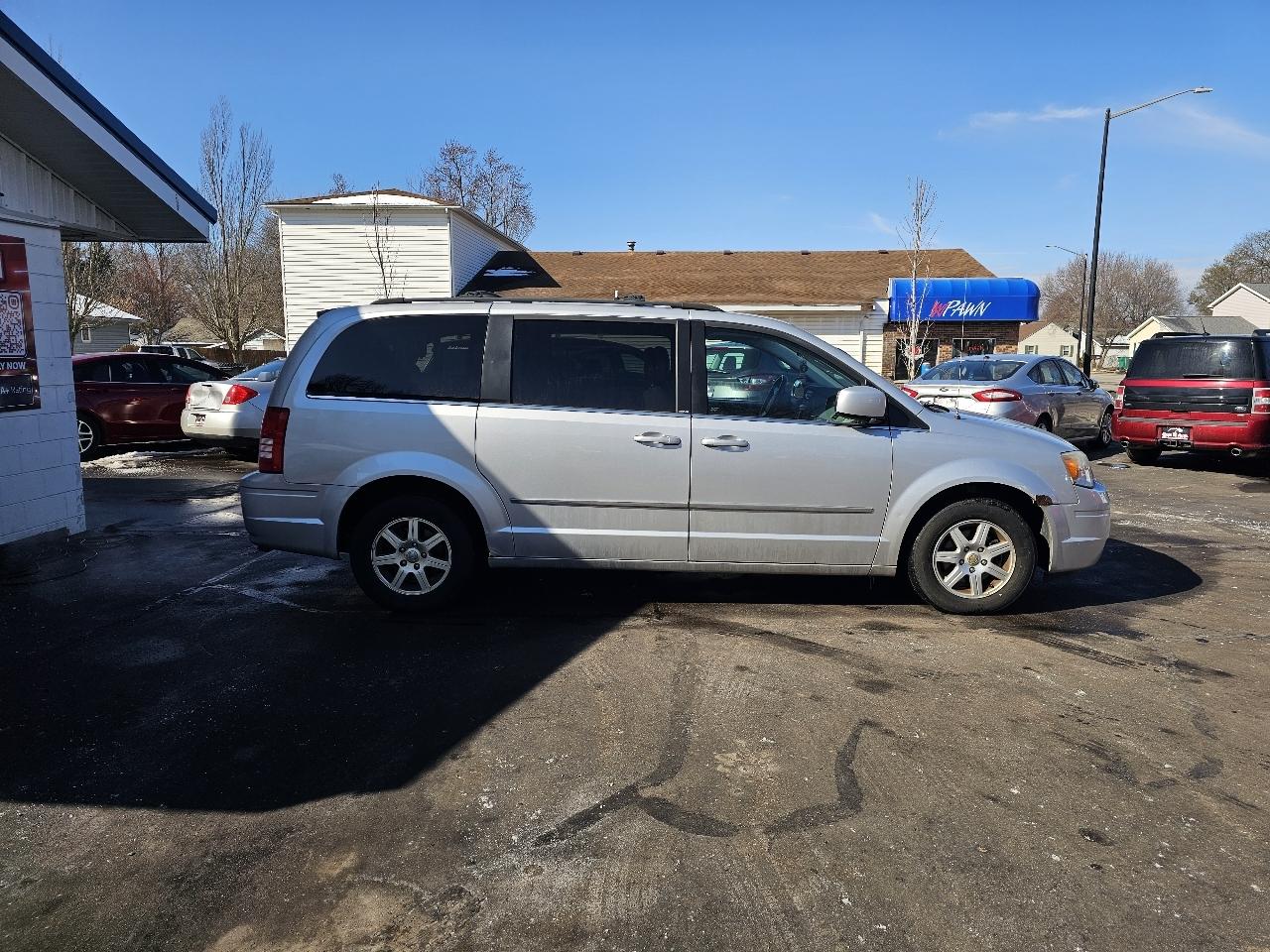 Chrysler Town & Country Touring 2010