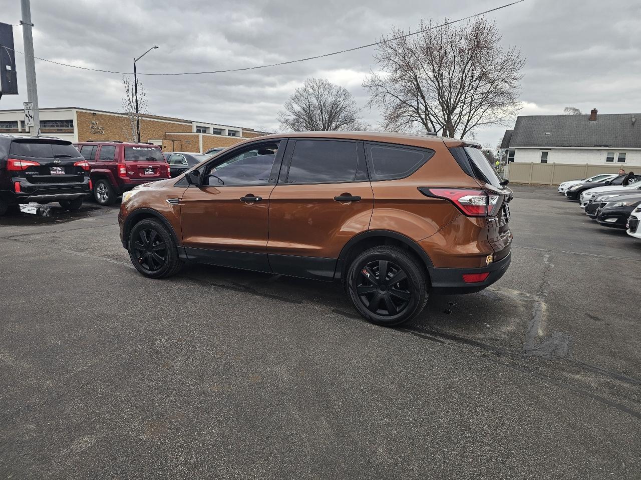 Ford Escape S FWD 2017