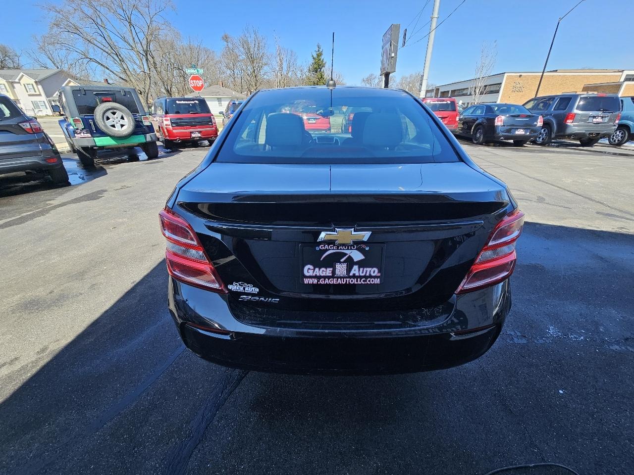 Chevrolet Sonic LS Auto Sedan 2018