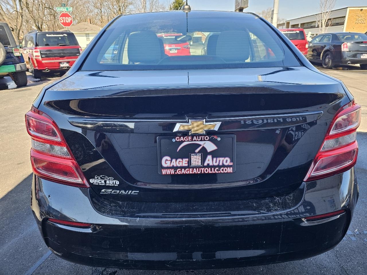 Chevrolet Sonic LS Auto Sedan 2018