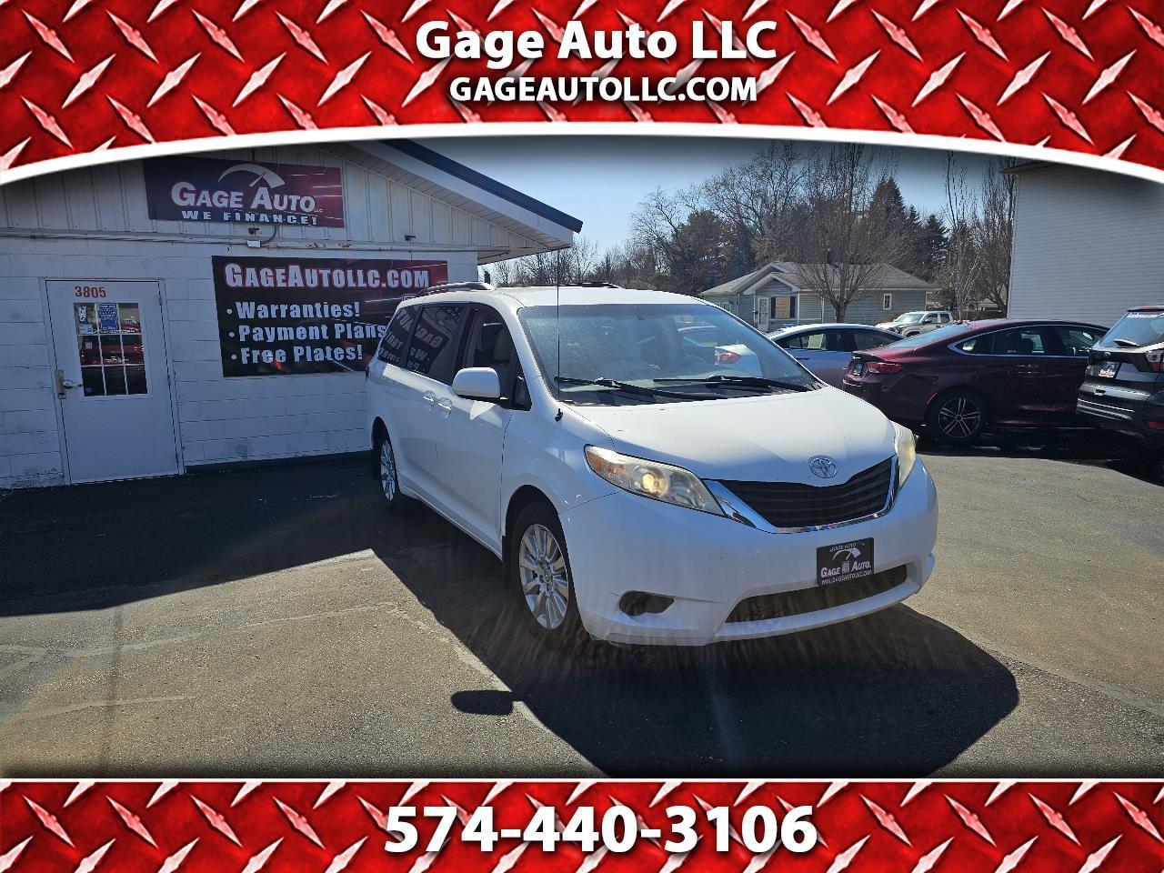 Toyota Sienna LE AWD 7-Passenger V6 2012
