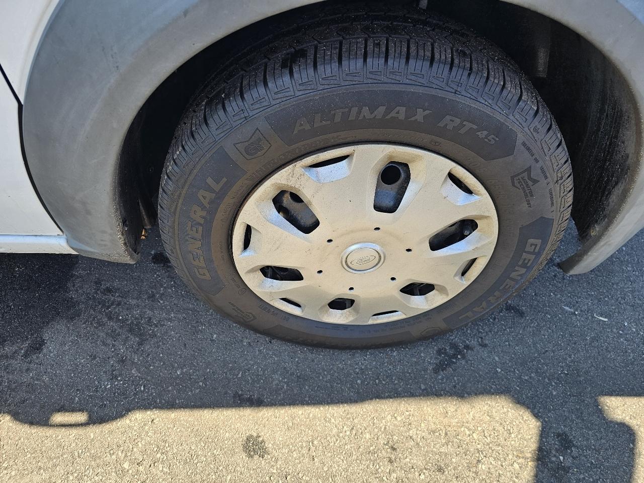 Ford Transit Connect XL 2010