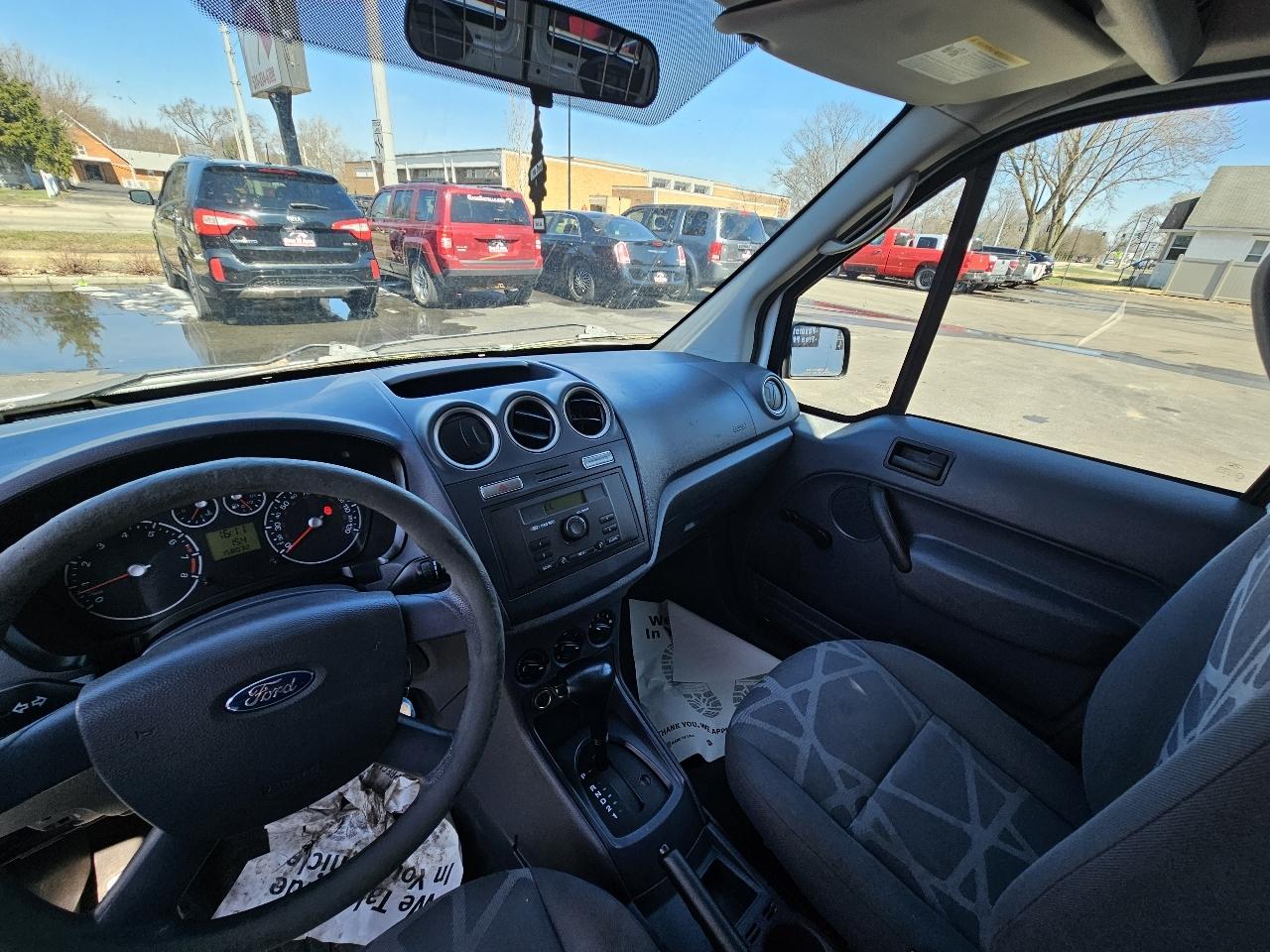 Ford Transit Connect XL 2010