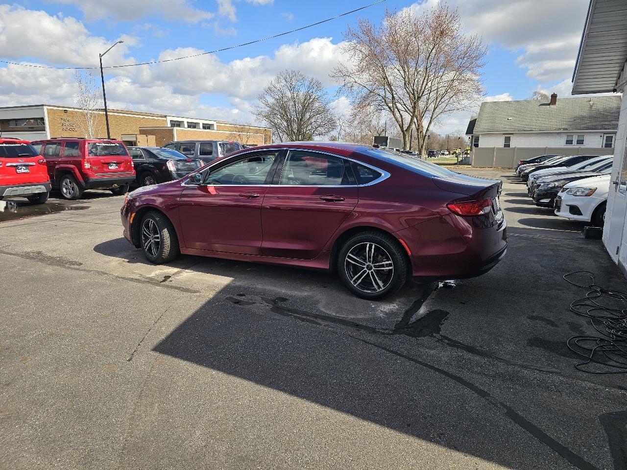 Chrysler 200 LX 2016