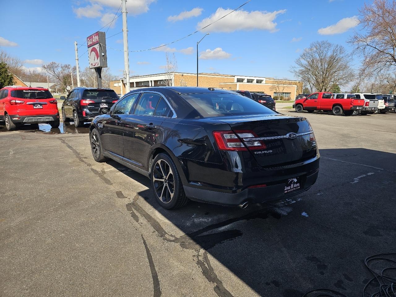 Ford Taurus SEL FWD 2014
