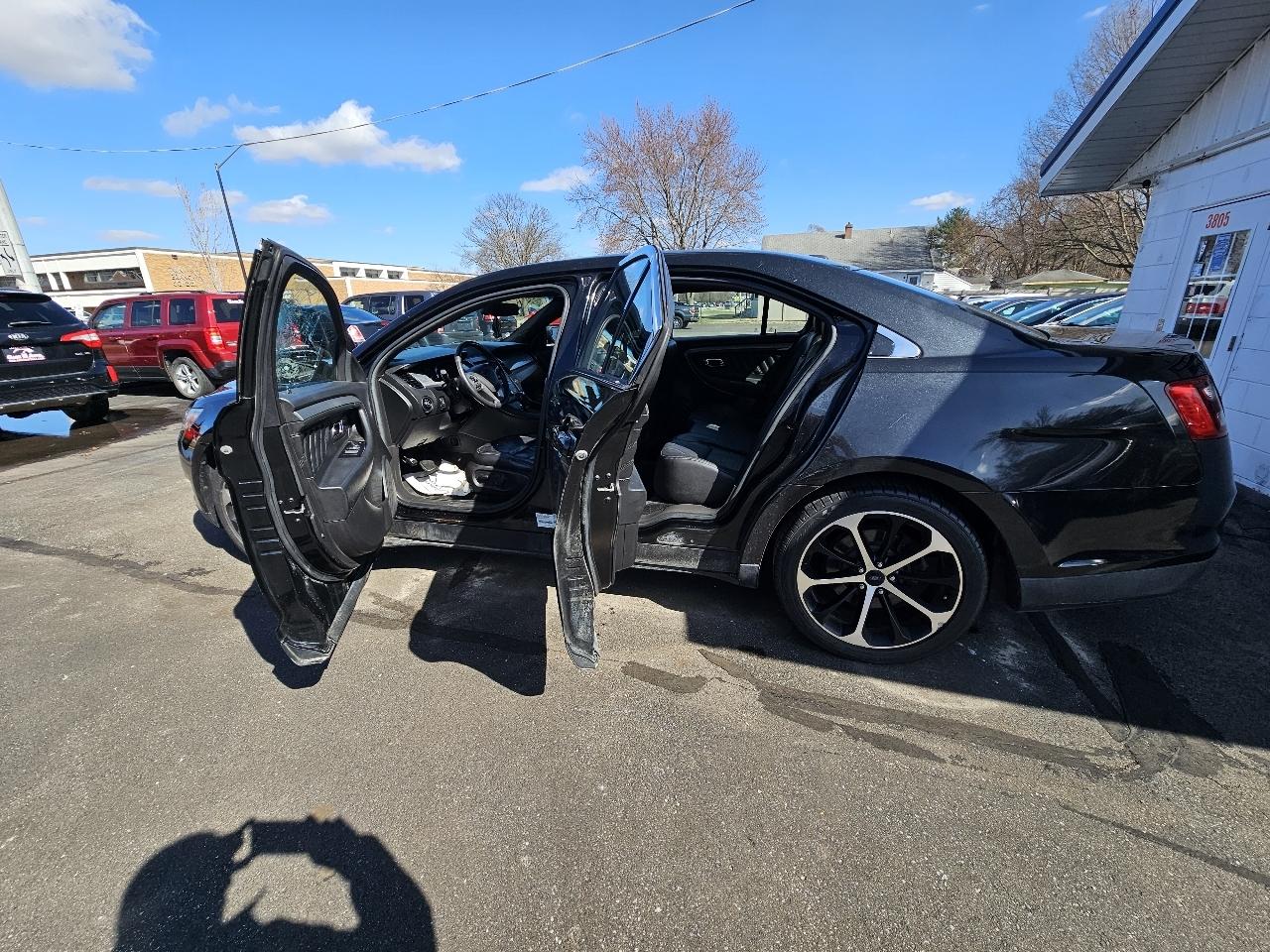 Ford Taurus SEL FWD 2014