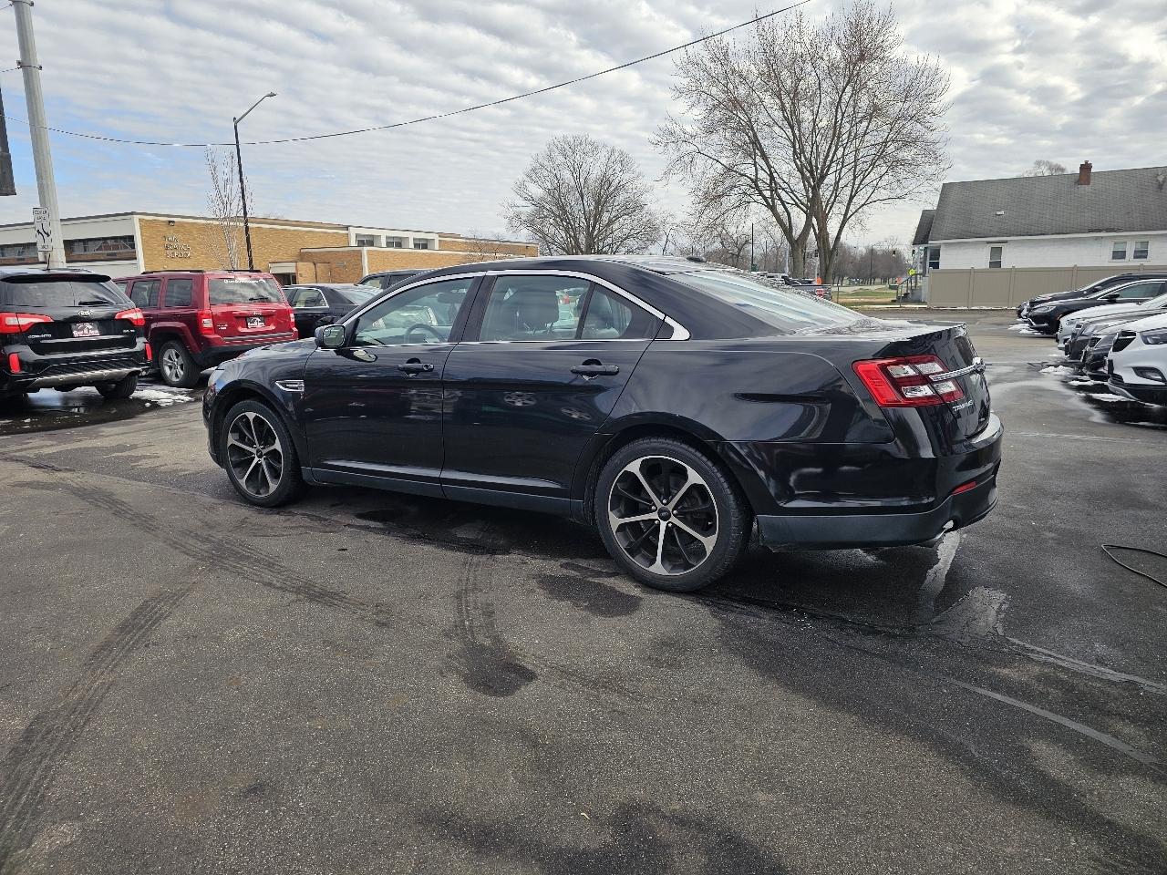 Ford Taurus SEL FWD 2014