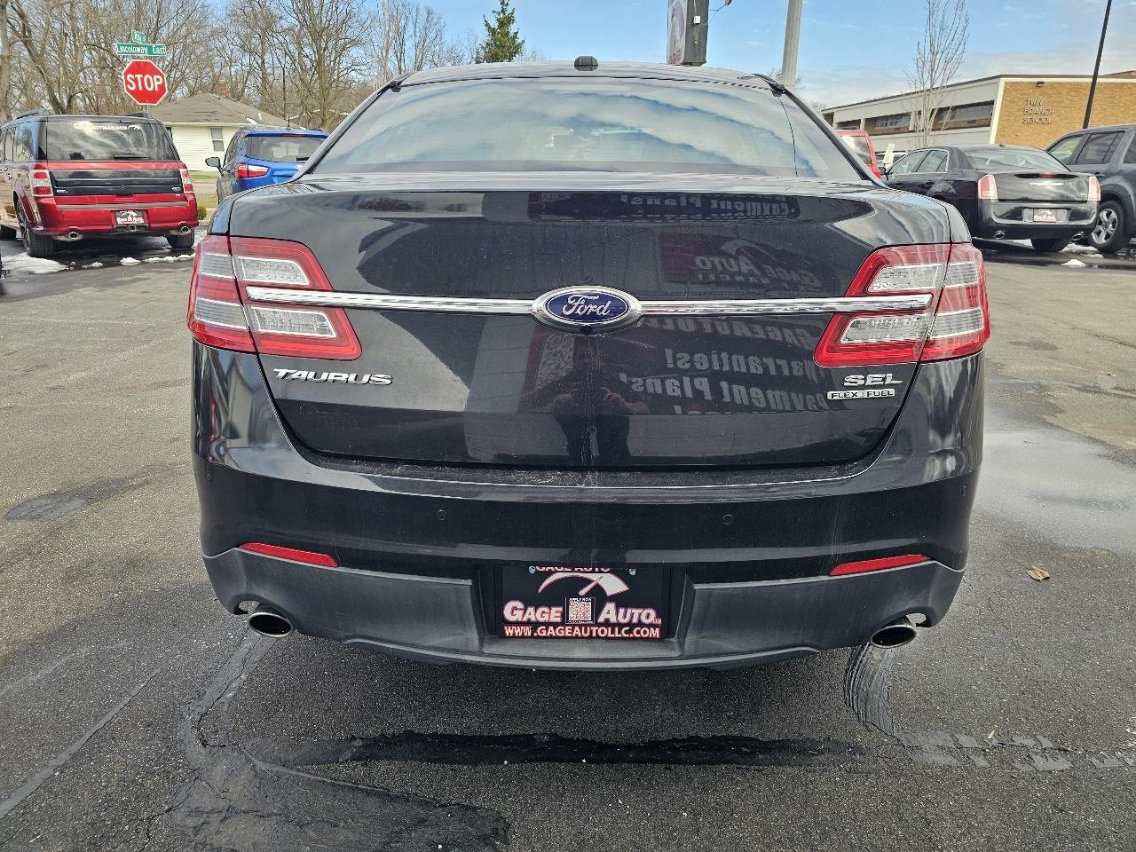 Ford Taurus SEL FWD 2014