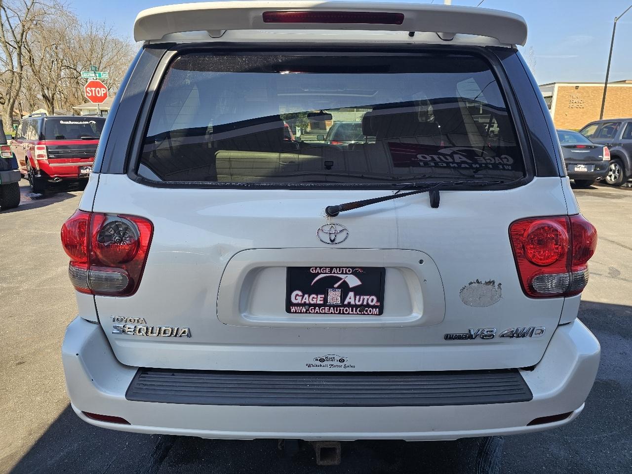 Toyota Sequoia Limited 4WD 2005