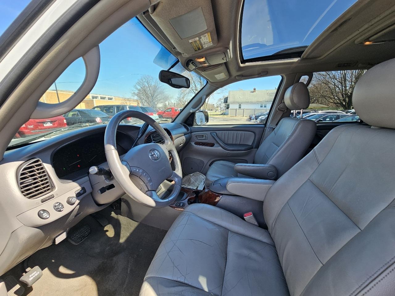 Toyota Sequoia Limited 4WD 2005