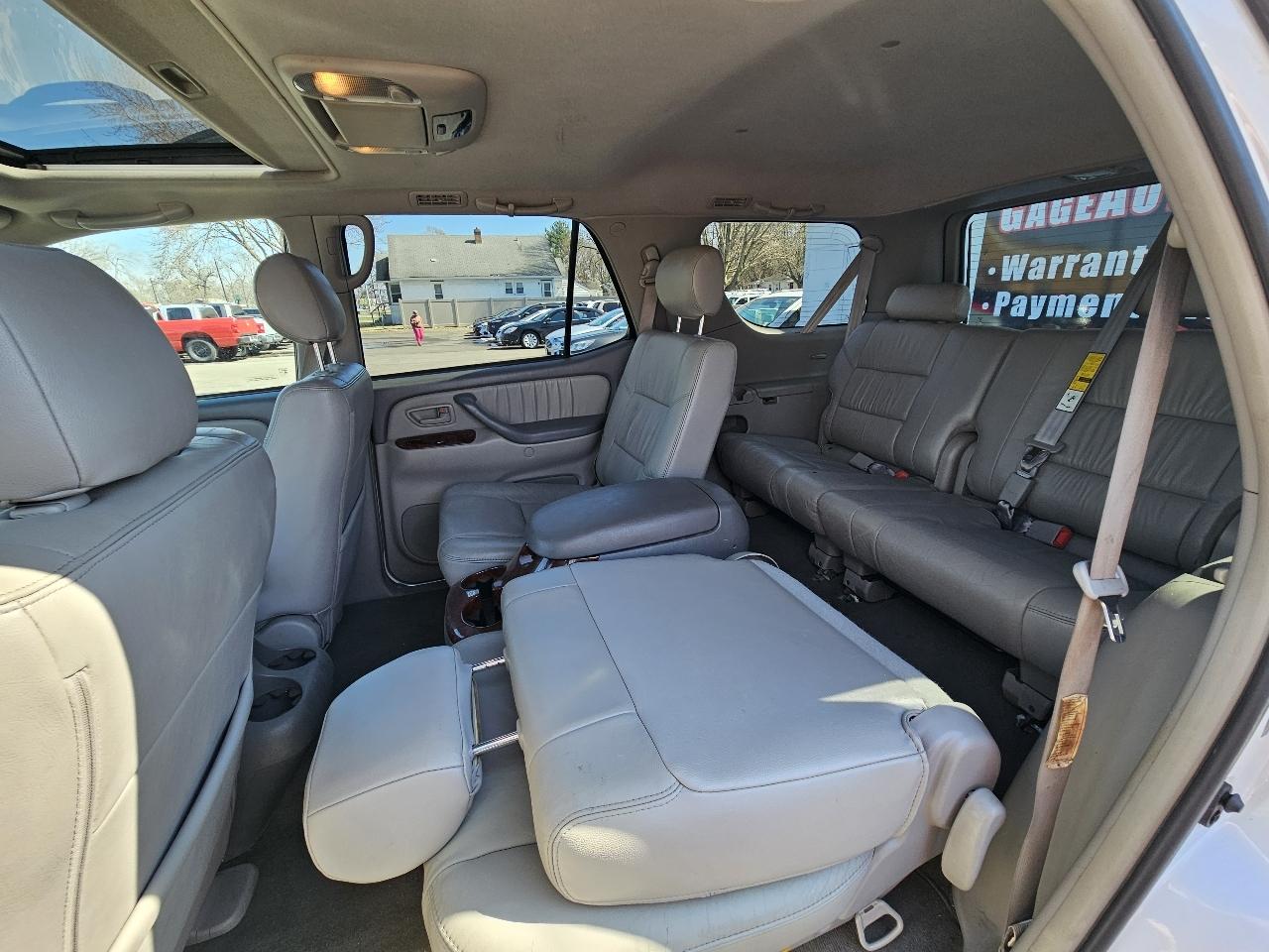 Toyota Sequoia Limited 4WD 2005