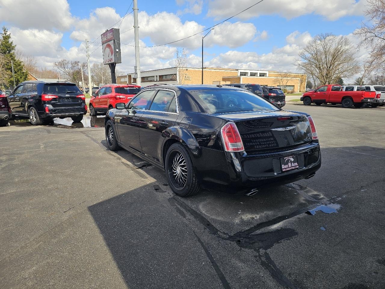 Chrysler 300 S V6 RWD 2012