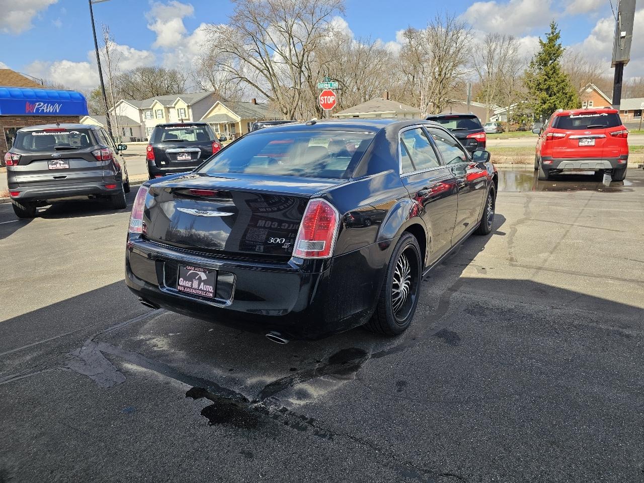 Chrysler 300 S V6 RWD 2012