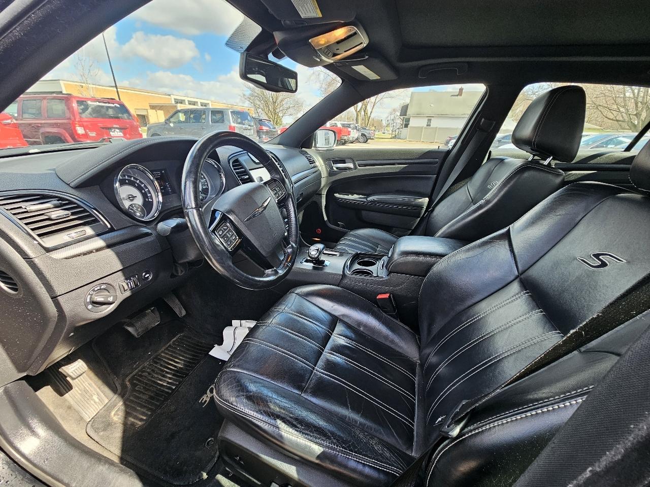 Chrysler 300 S V6 RWD 2012