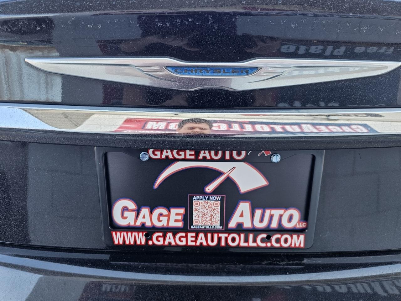 Chrysler 200 LX 2012