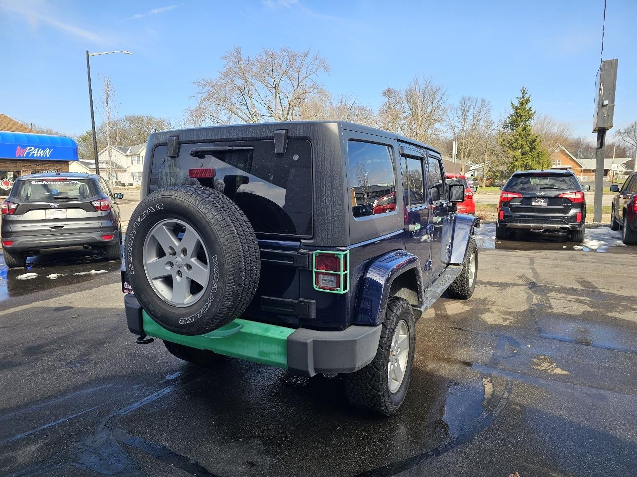 Jeep Wrangler Unlimited Sahara 4WD 2013