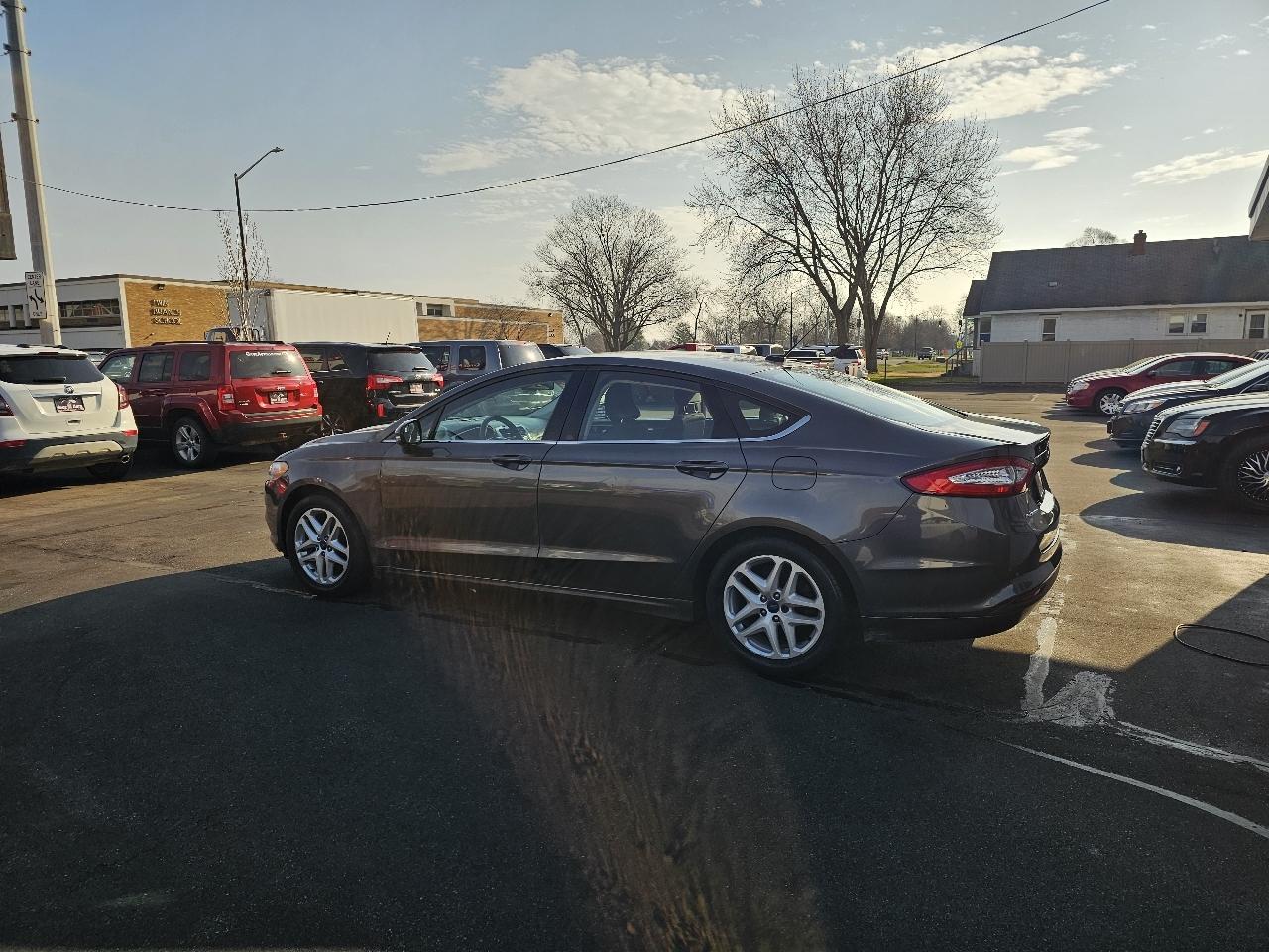 Ford Fusion SE 2016