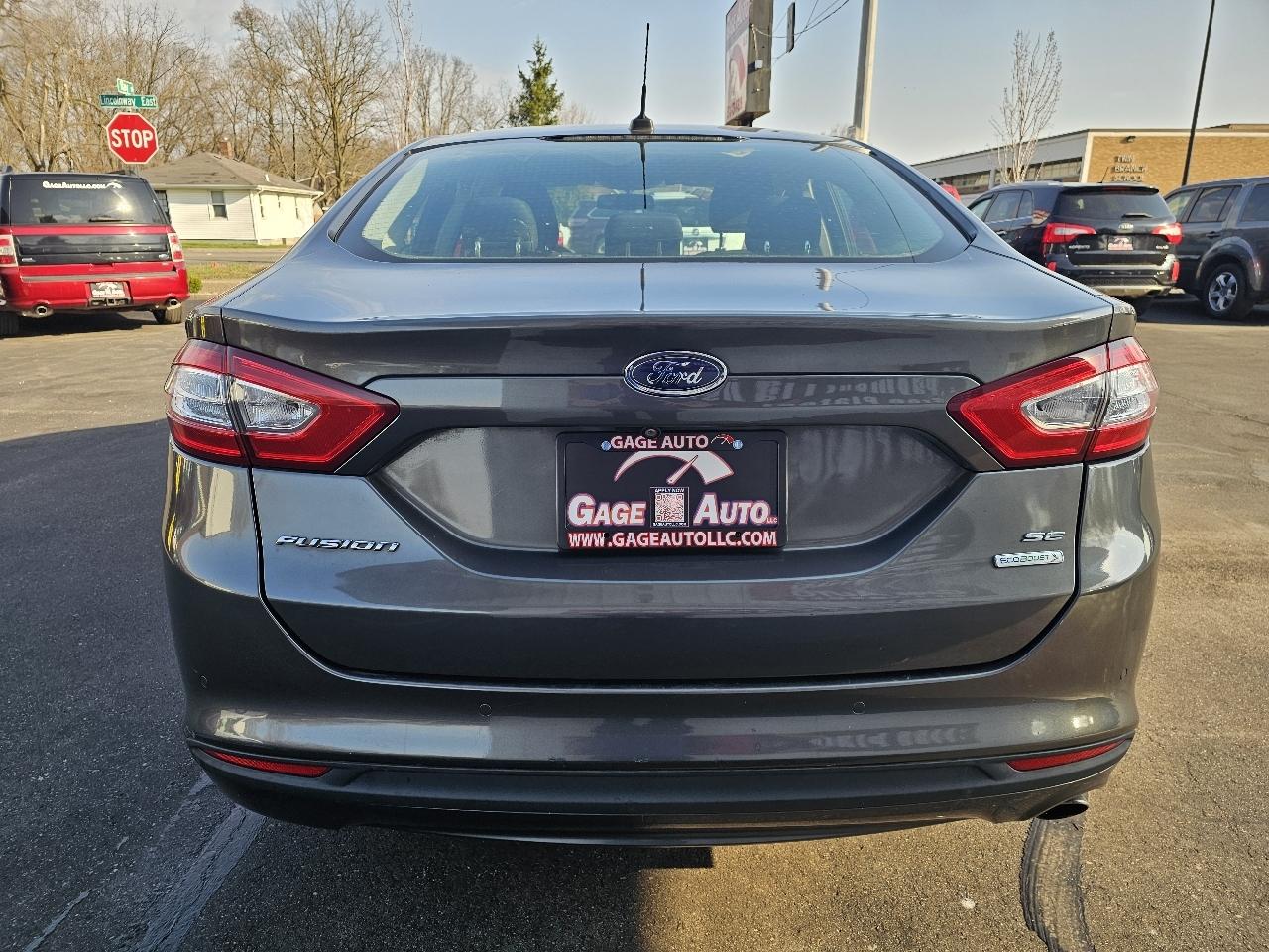 Ford Fusion SE 2016