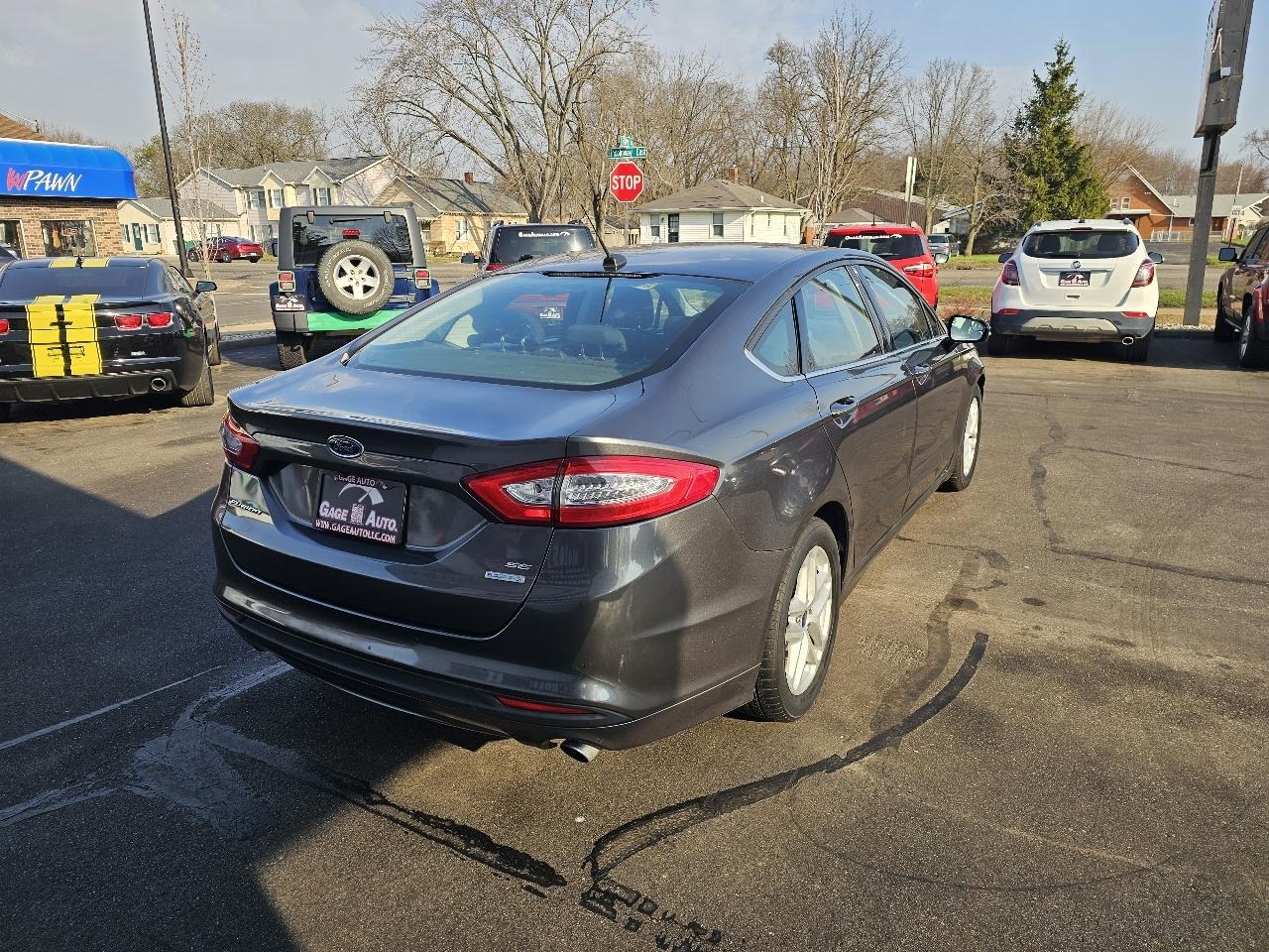 Ford Fusion SE 2016