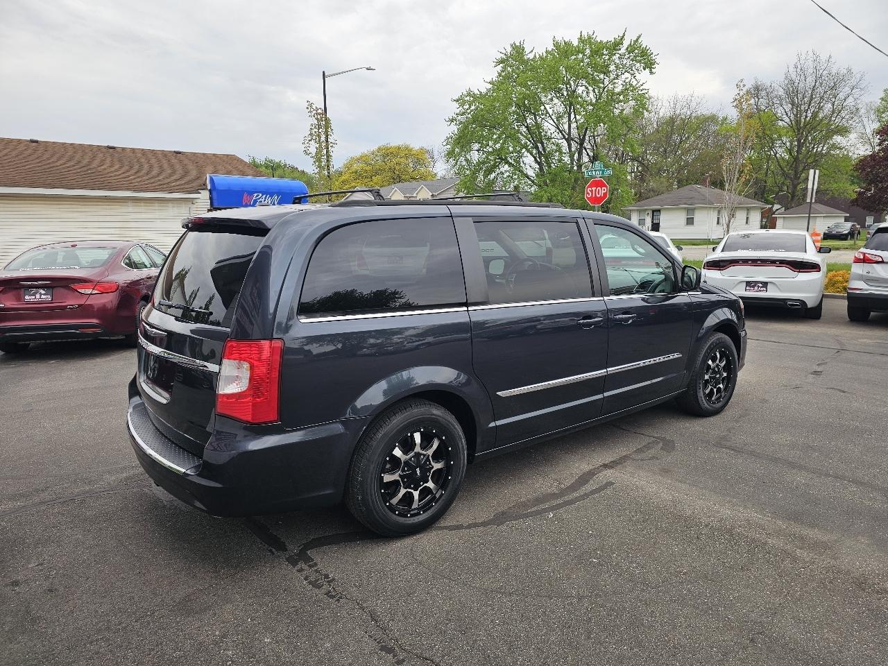 Chrysler Town & Country Touring 2014