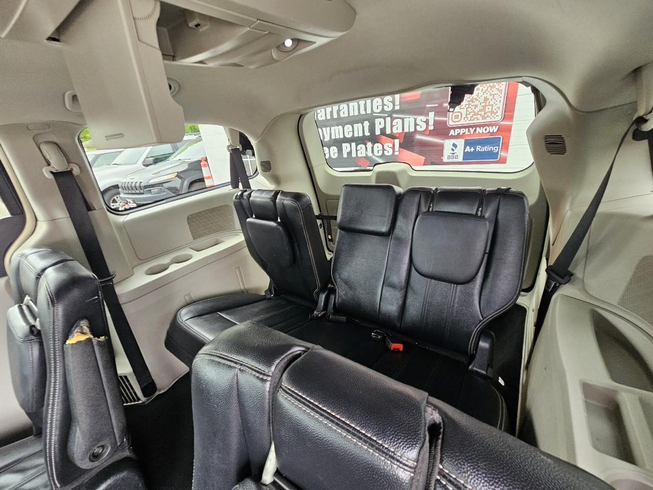 Chrysler Town & Country Touring 2014