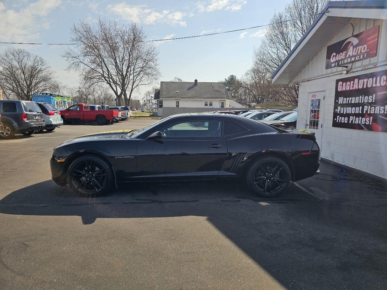 Chevrolet Camaro Coupe 1LT 2012