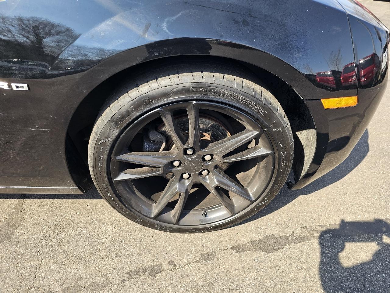 Chevrolet Camaro Coupe 1LT 2012