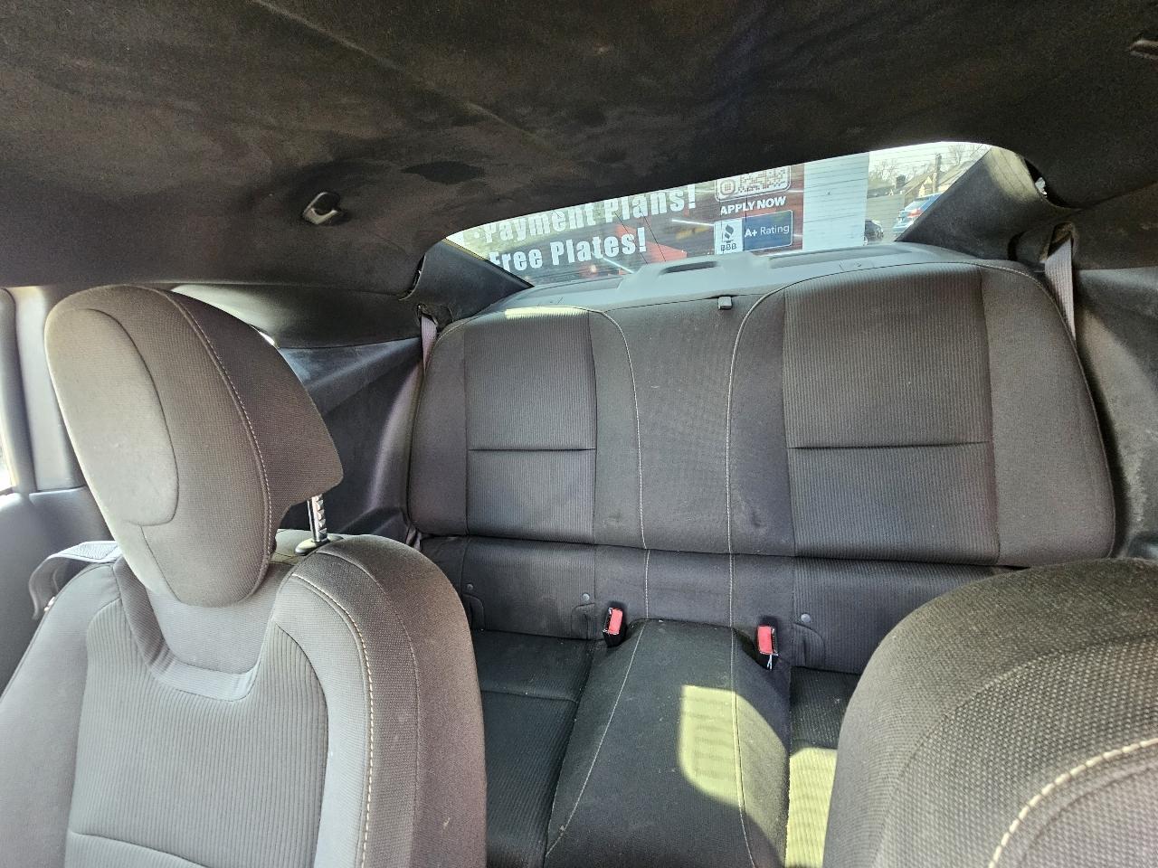 Chevrolet Camaro Coupe 1LT 2012