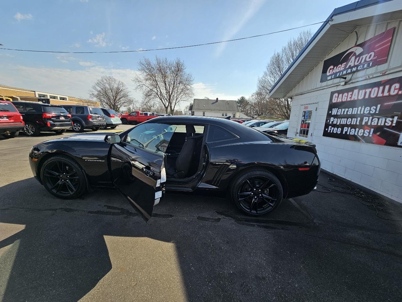 Chevrolet Camaro Coupe 1LT 2012