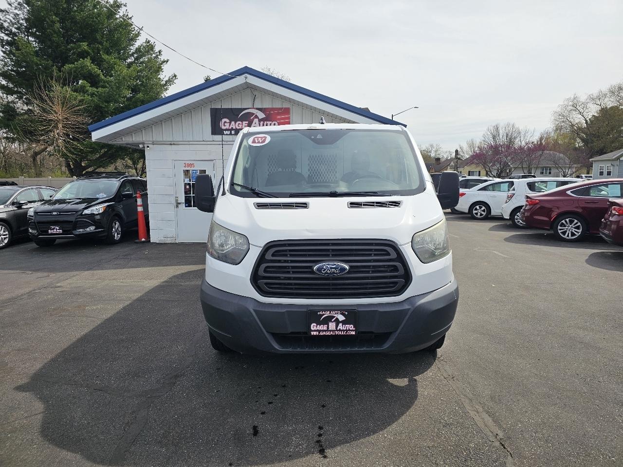 Ford Transit 250 Van Low Roof w/Sliding Pass. 130-in. WB 2015
