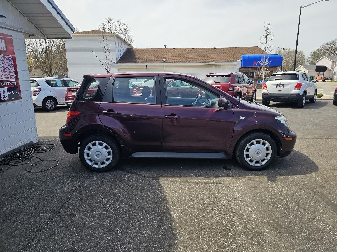 Scion xA  2005