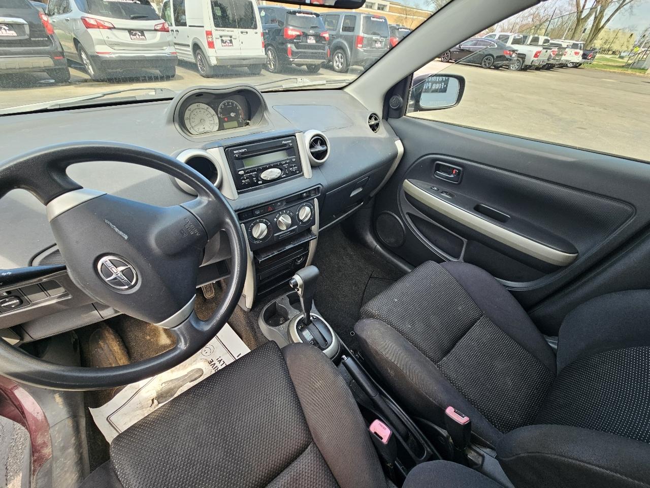 Scion xA  2005