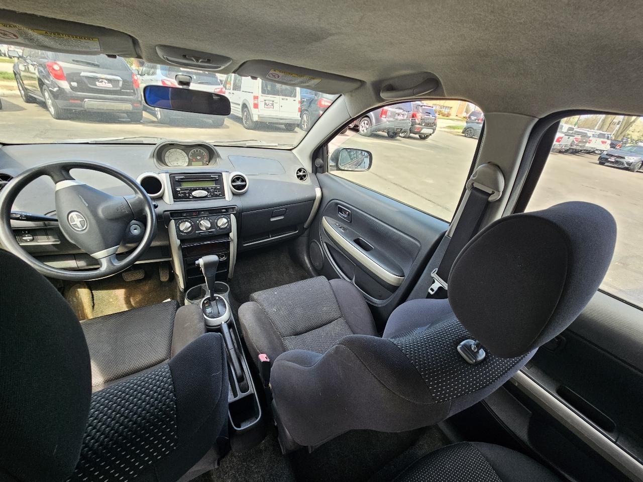 Scion xA  2005