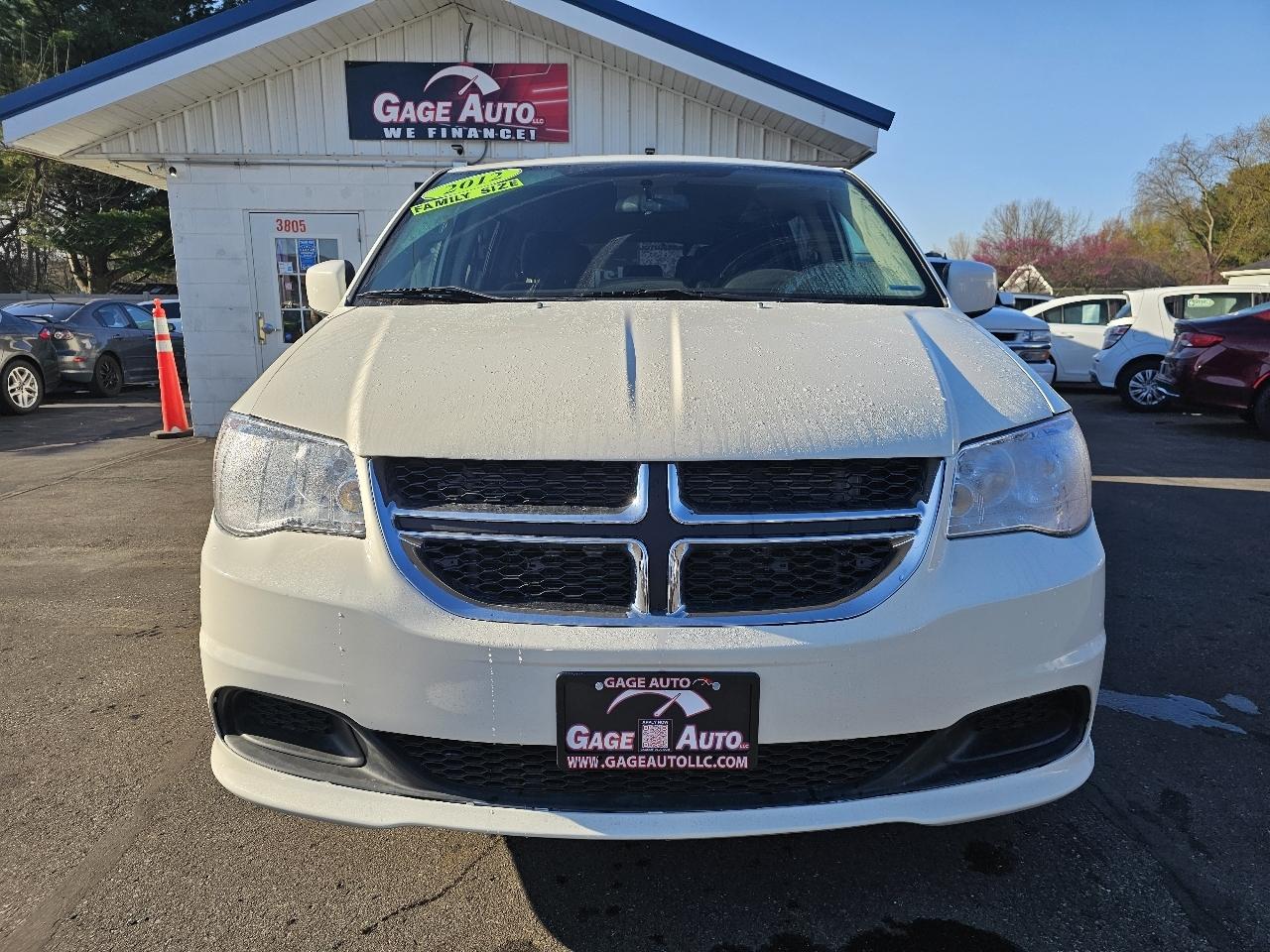 Dodge Grand Caravan SE 2012