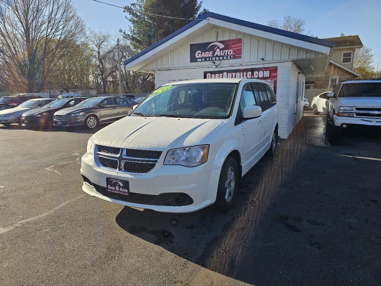 Dodge Grand Caravan SE 2012