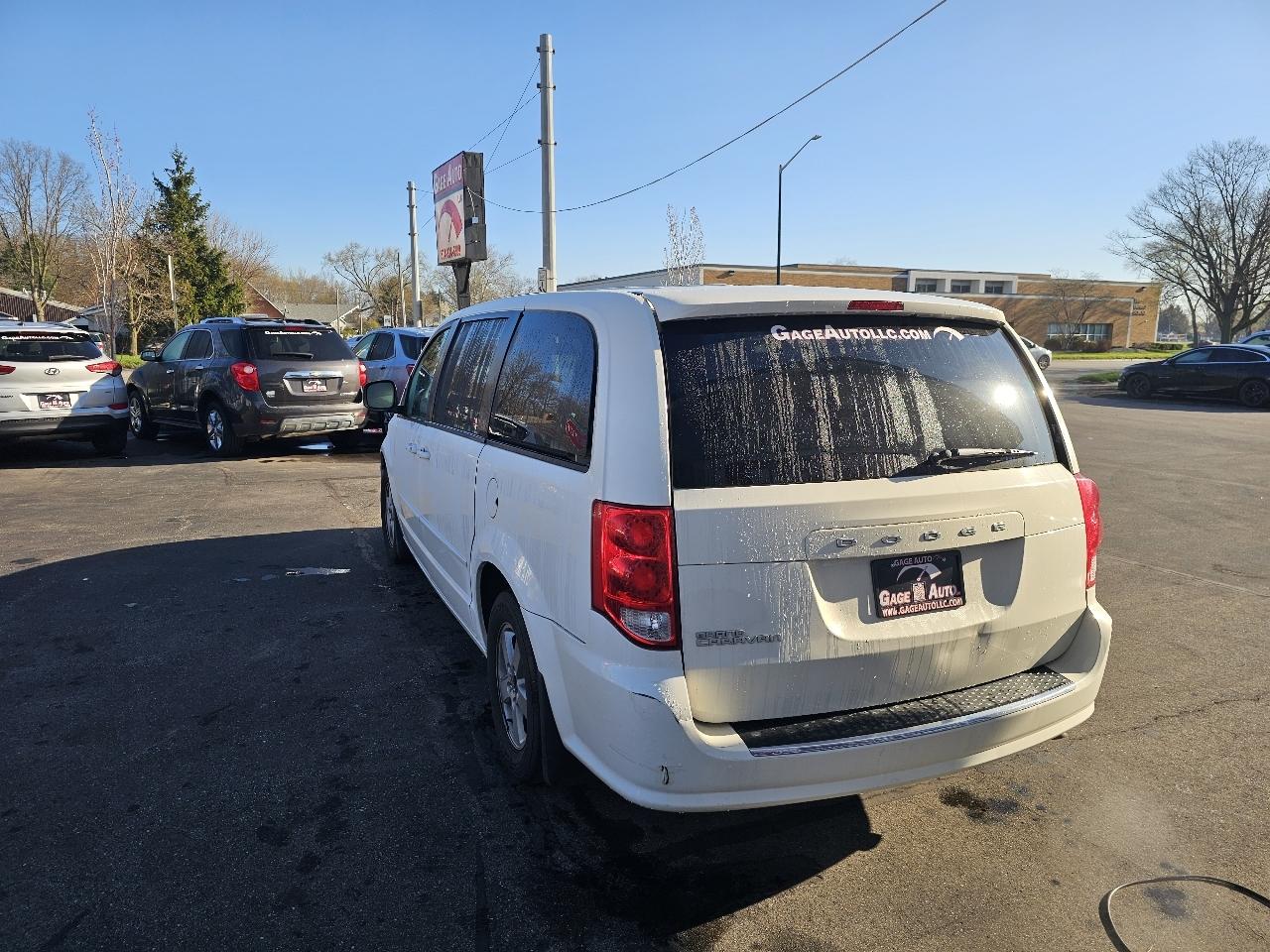 Dodge Grand Caravan SE 2012