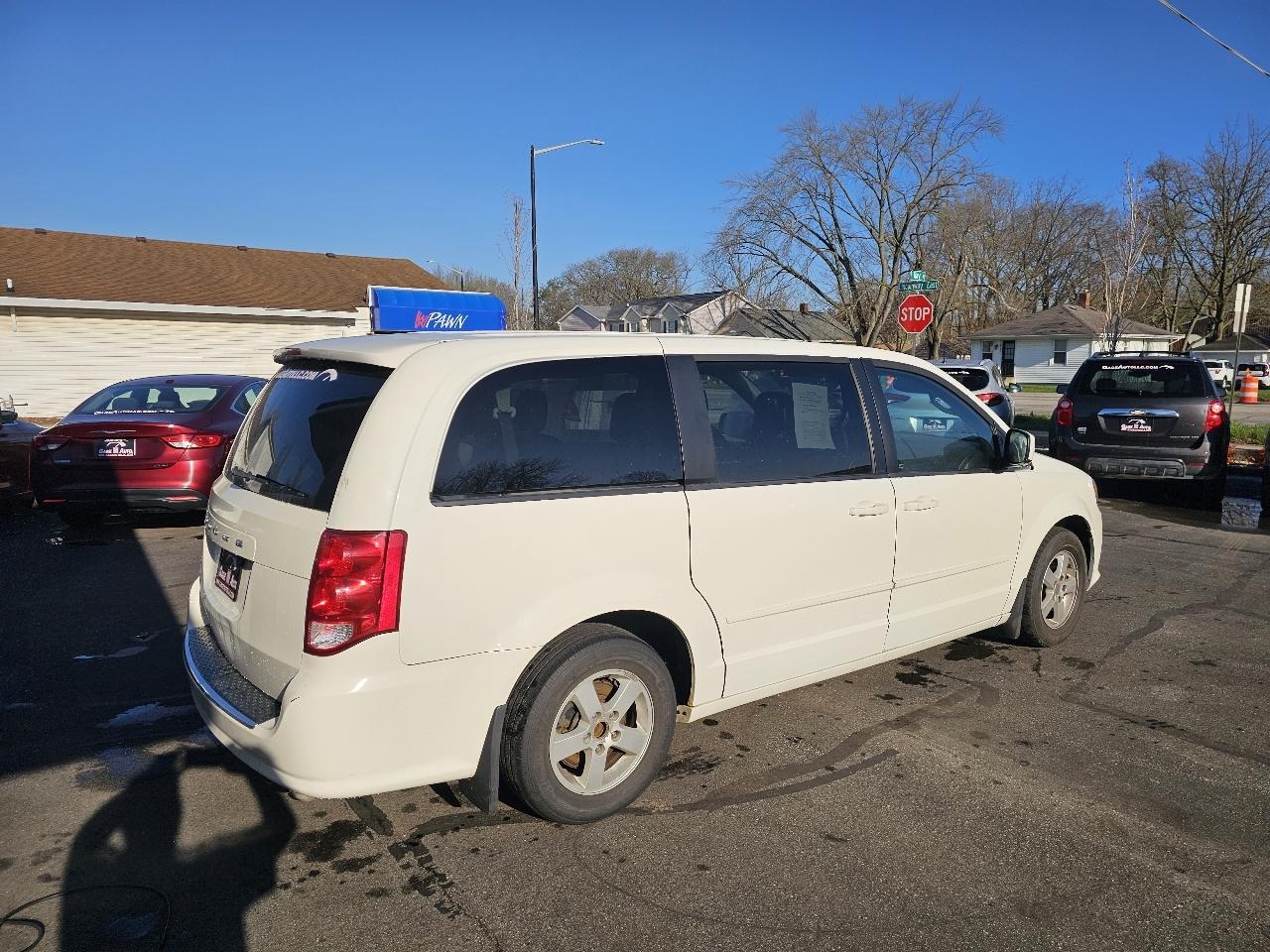 Dodge Grand Caravan SE 2012