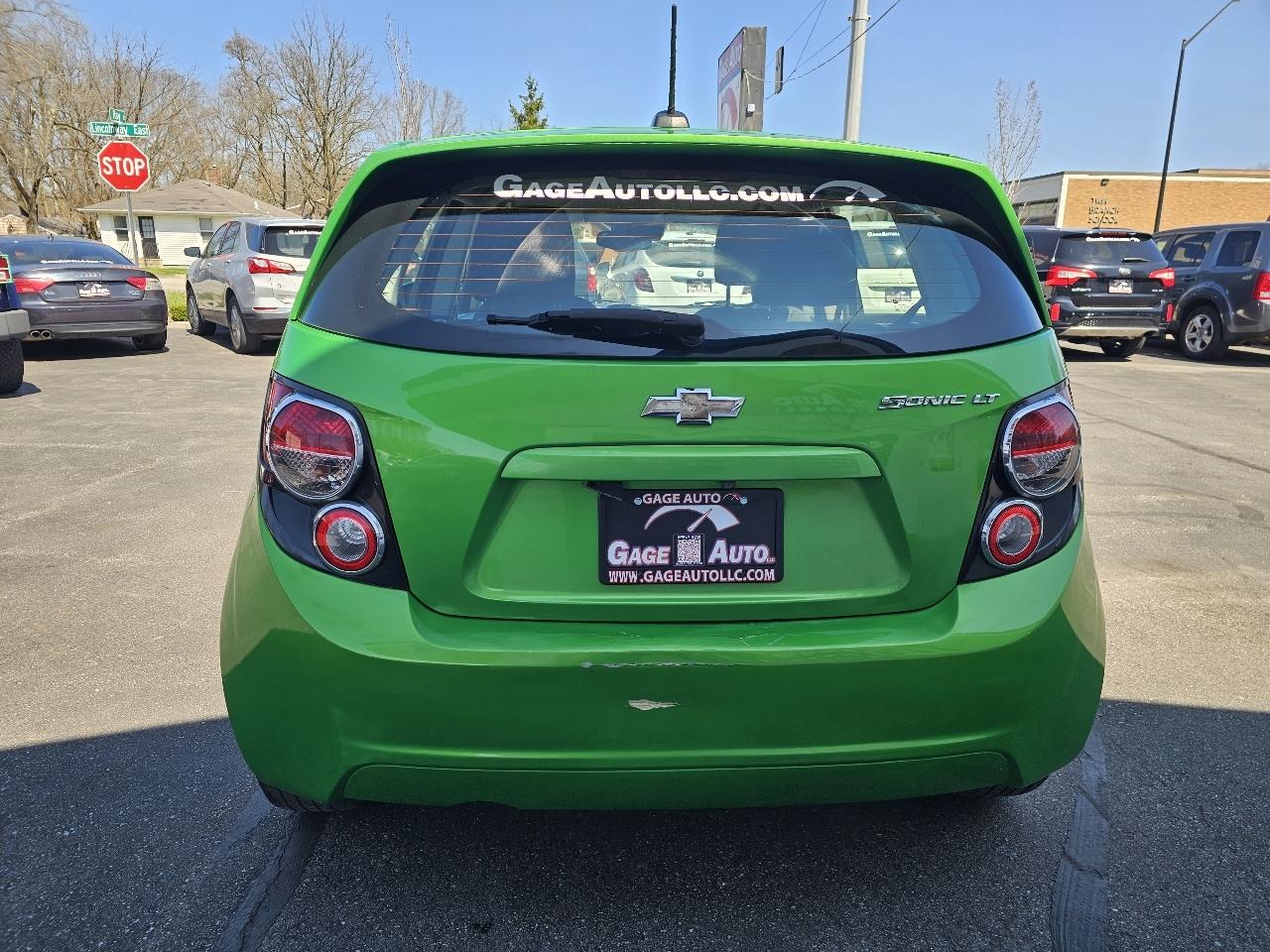 Chevrolet Sonic LT Auto 5-Door 2016