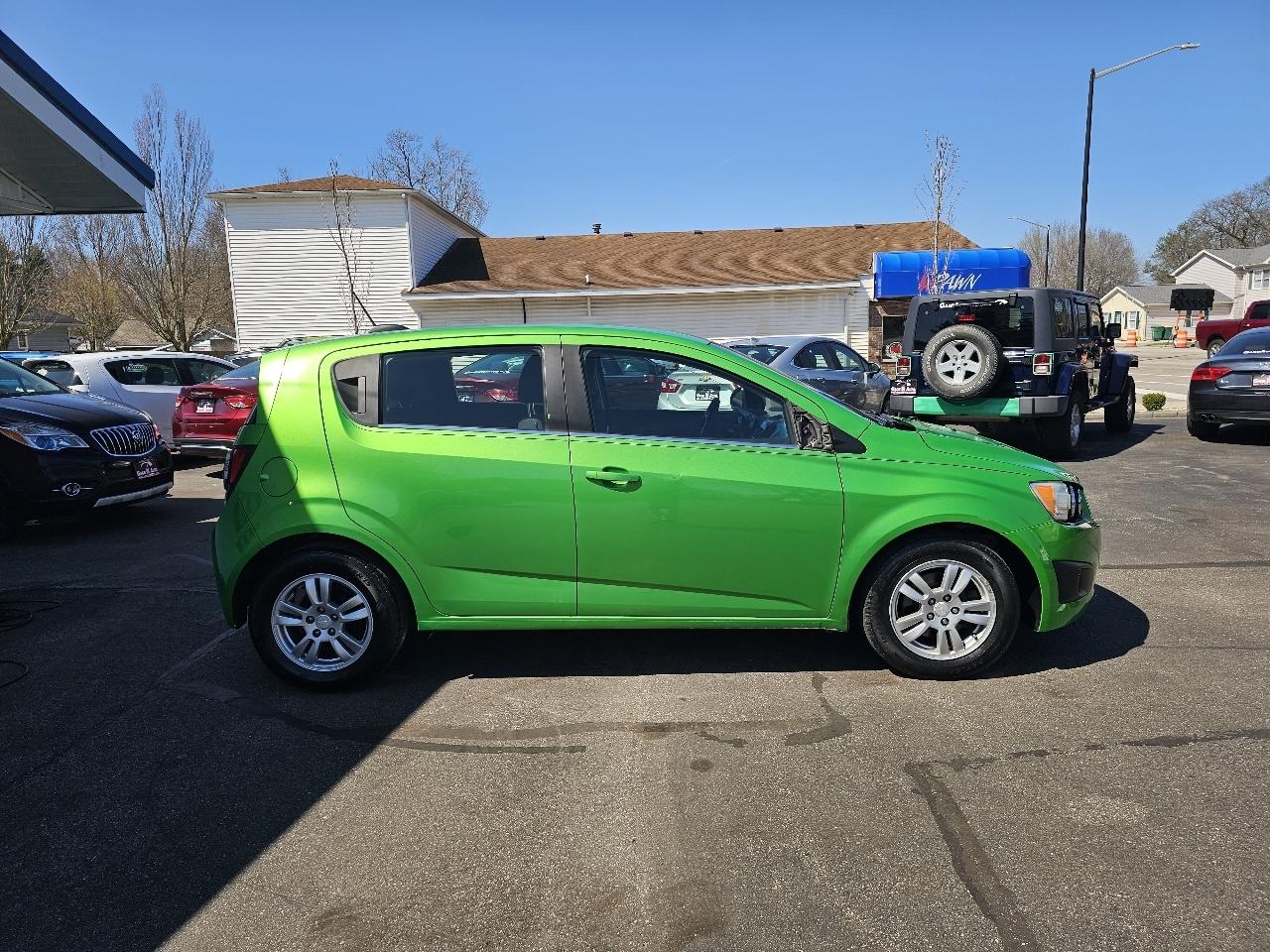 Chevrolet Sonic LT Auto 5-Door 2016