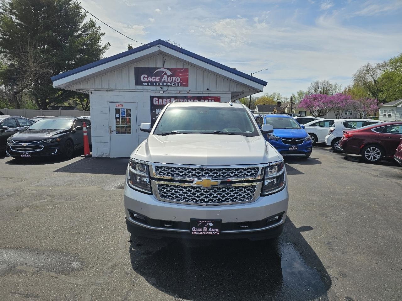 Chevrolet Suburban LT 4WD 2016
