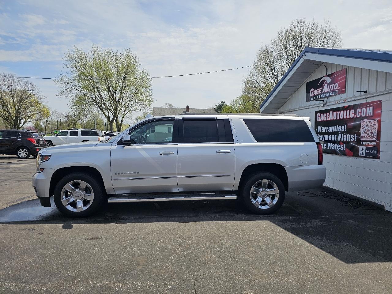 Chevrolet Suburban LT 4WD 2016