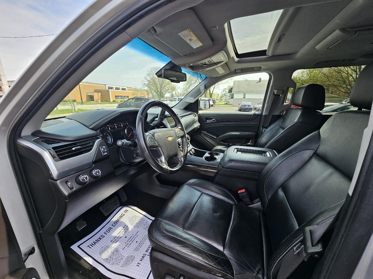 Chevrolet Suburban LT 4WD 2016