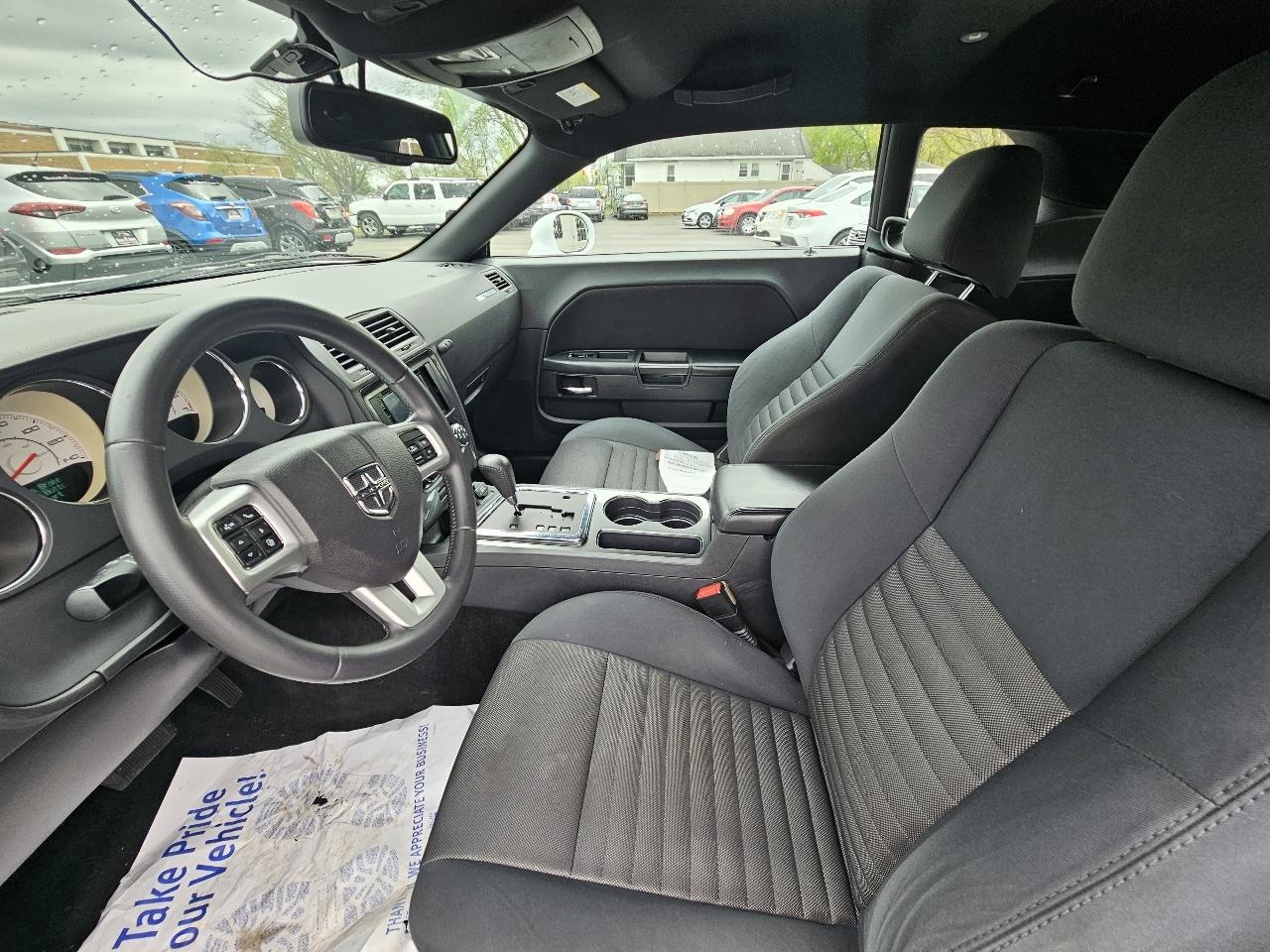 Dodge Challenger SXT 2013